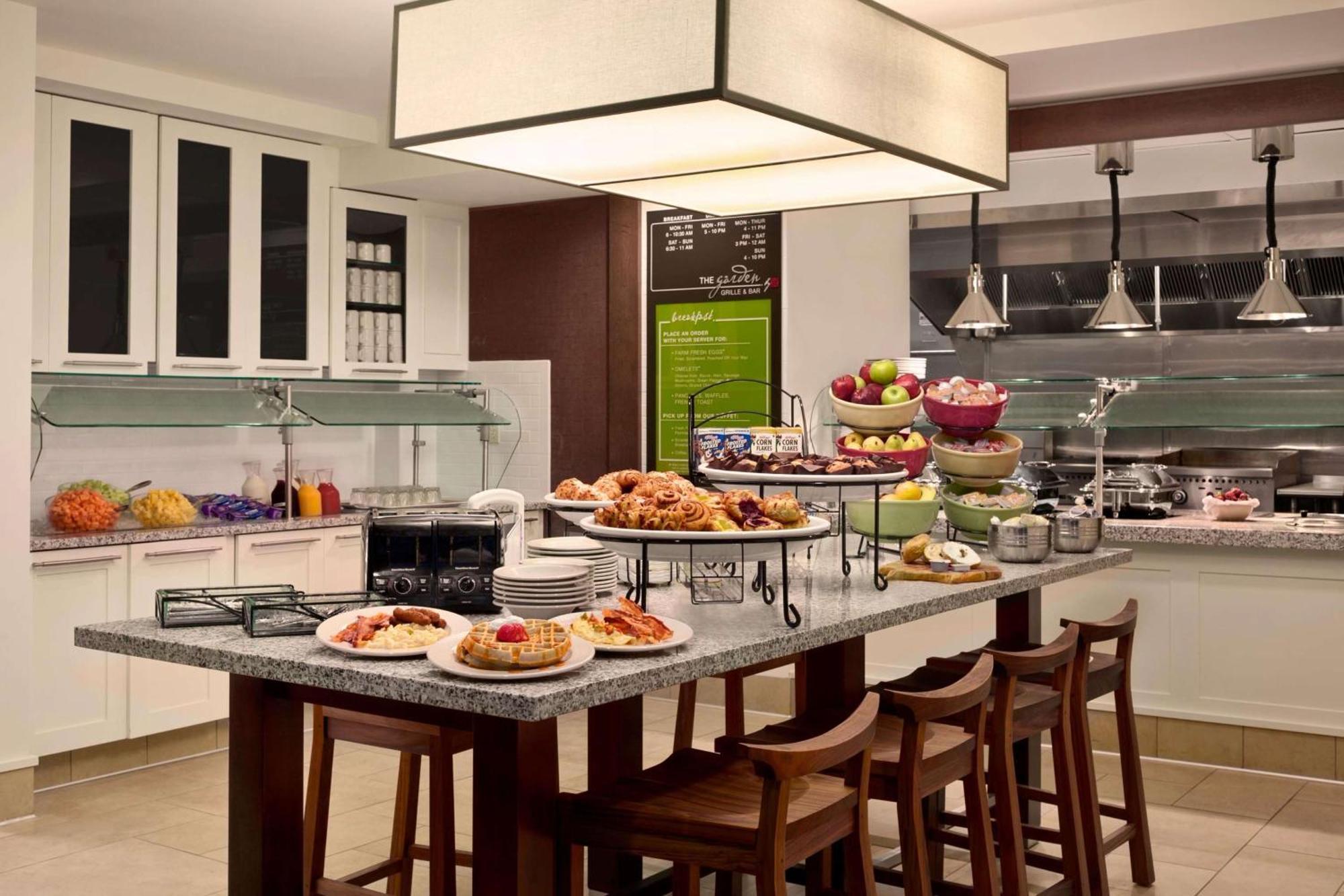 Hilton Garden Inn Rochester/Pittsford Bushnell Basin Экстерьер фото
